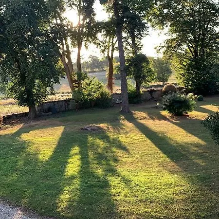 Au P'tit Bonheur D'auge Bed & Breakfast Auge